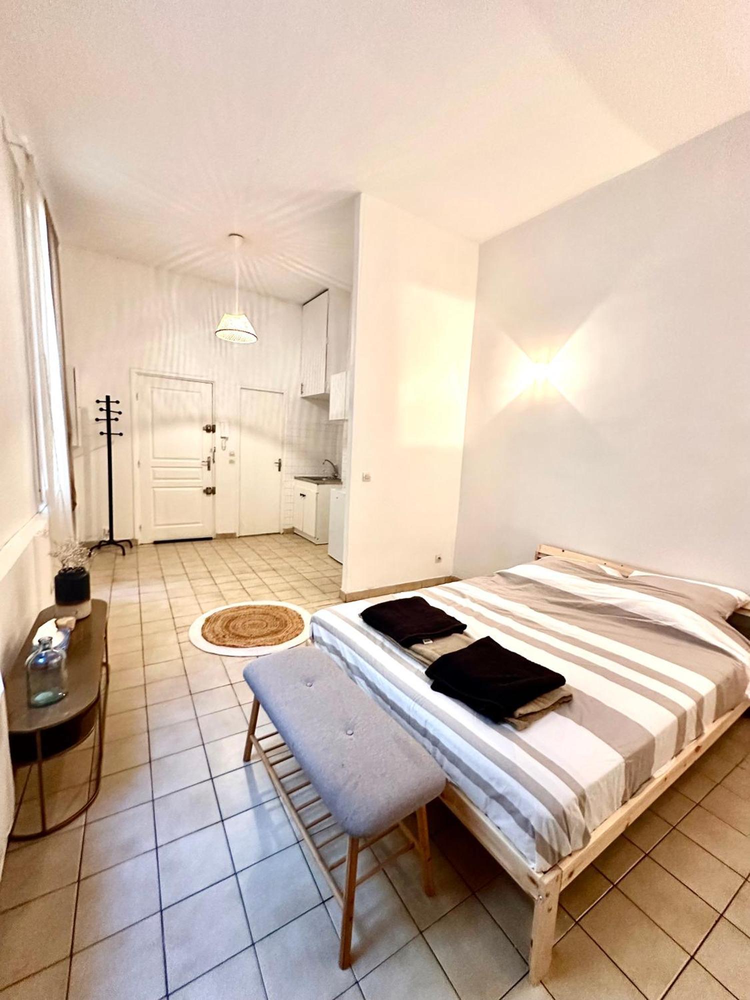 Bel Appartement Confort Paris 75009 Buitenkant foto